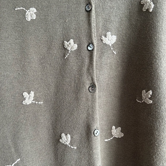 Vintage Eddie Bauer Olive Floral Button-Down Shirt - Picture 4 of 6